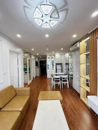 Appartement de deux chambres avec balcon — Homestay Ha Long Vip